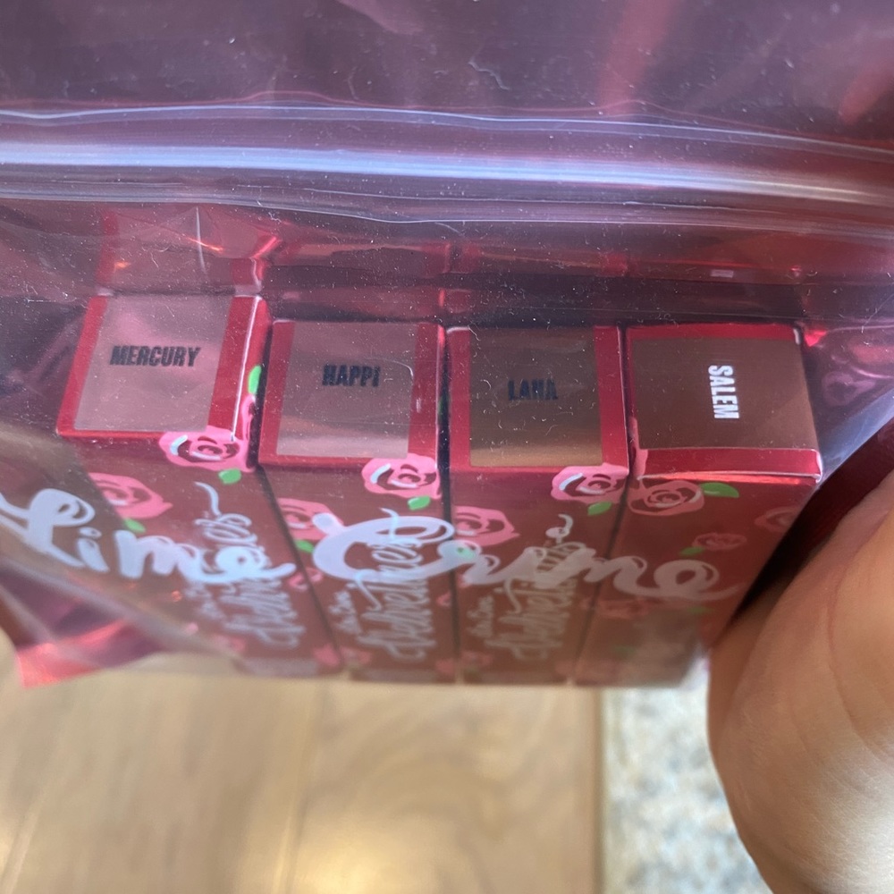 Unused Limecrime velveteens lipstick